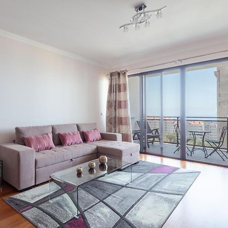 Elegant Apartment With Sea Views By Trip2Portugal Funchal  Kültér fotó