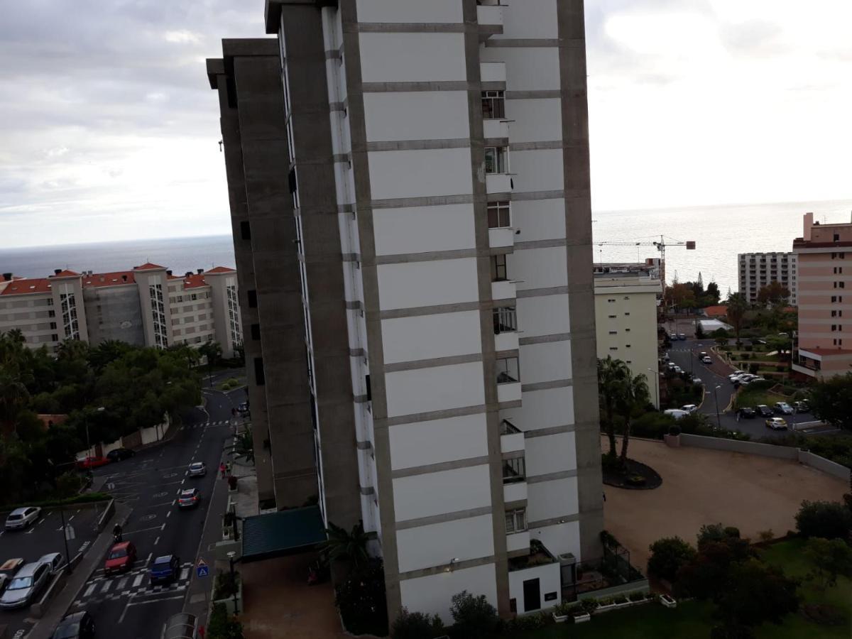 Elegant Apartment With Sea Views By Trip2Portugal Funchal  Kültér fotó