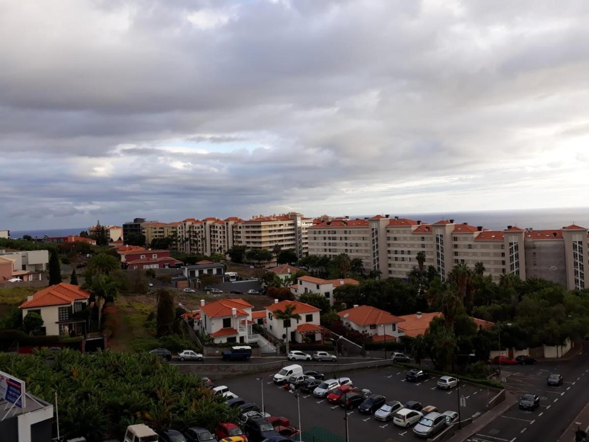 Elegant Apartment With Sea Views By Trip2Portugal Funchal  Kültér fotó