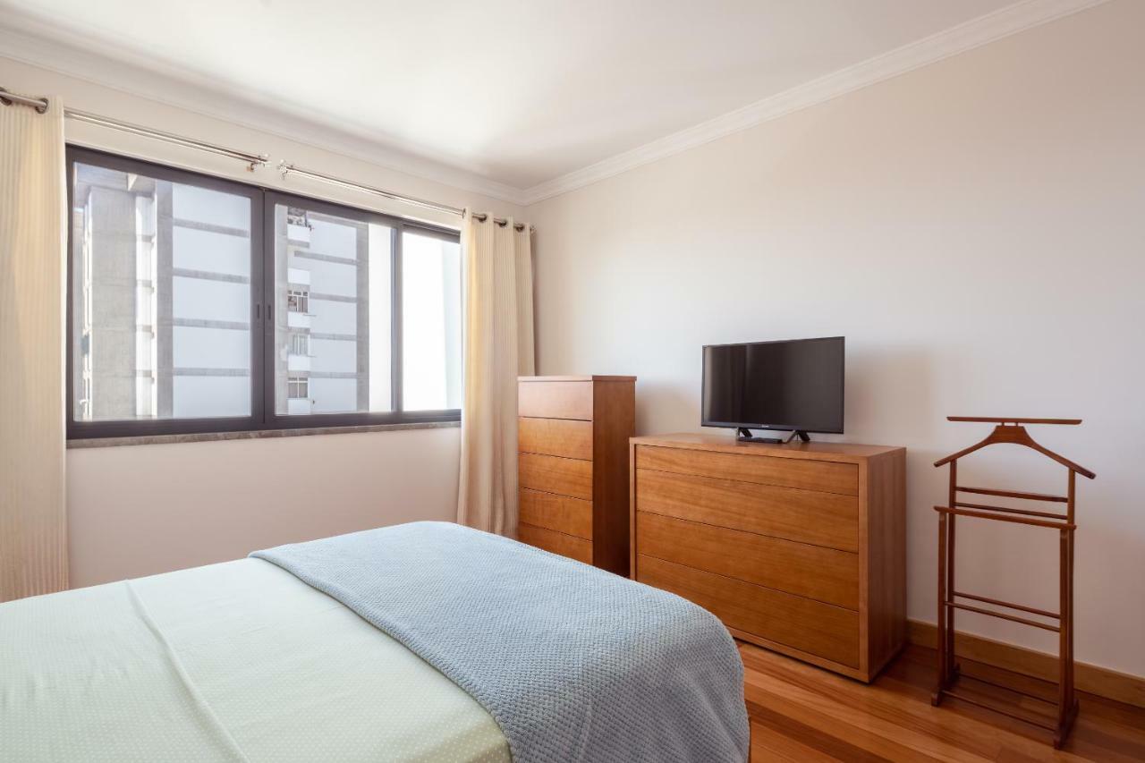 Elegant Apartment With Sea Views By Trip2Portugal Funchal  Kültér fotó