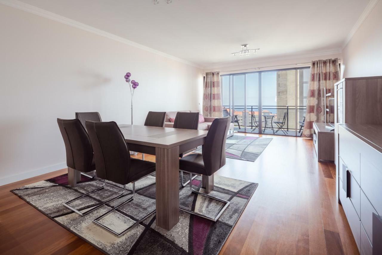 Elegant Apartment With Sea Views By Trip2Portugal Funchal  Kültér fotó